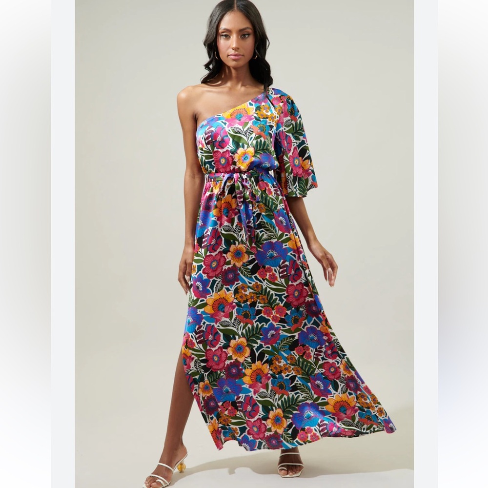 Sugarlips Floral one shoulder satin maxi Dress